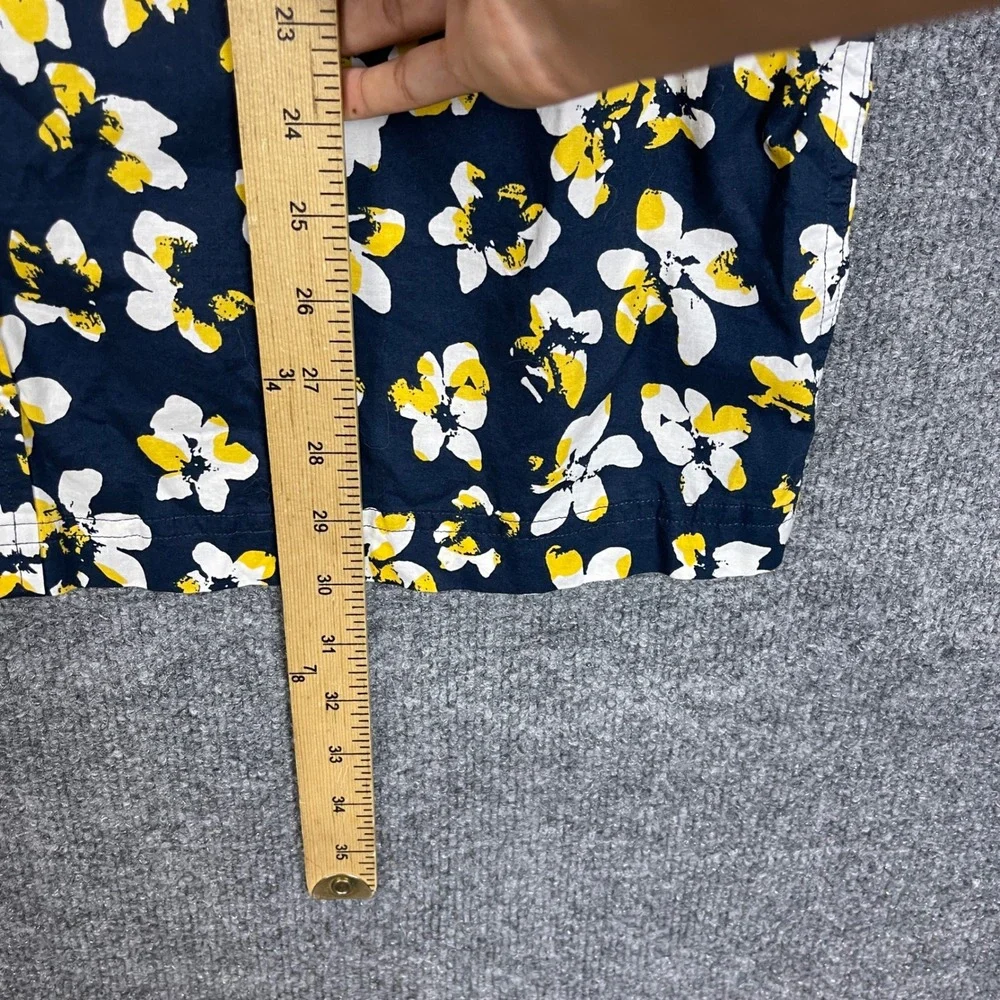 Banana Republic item comes